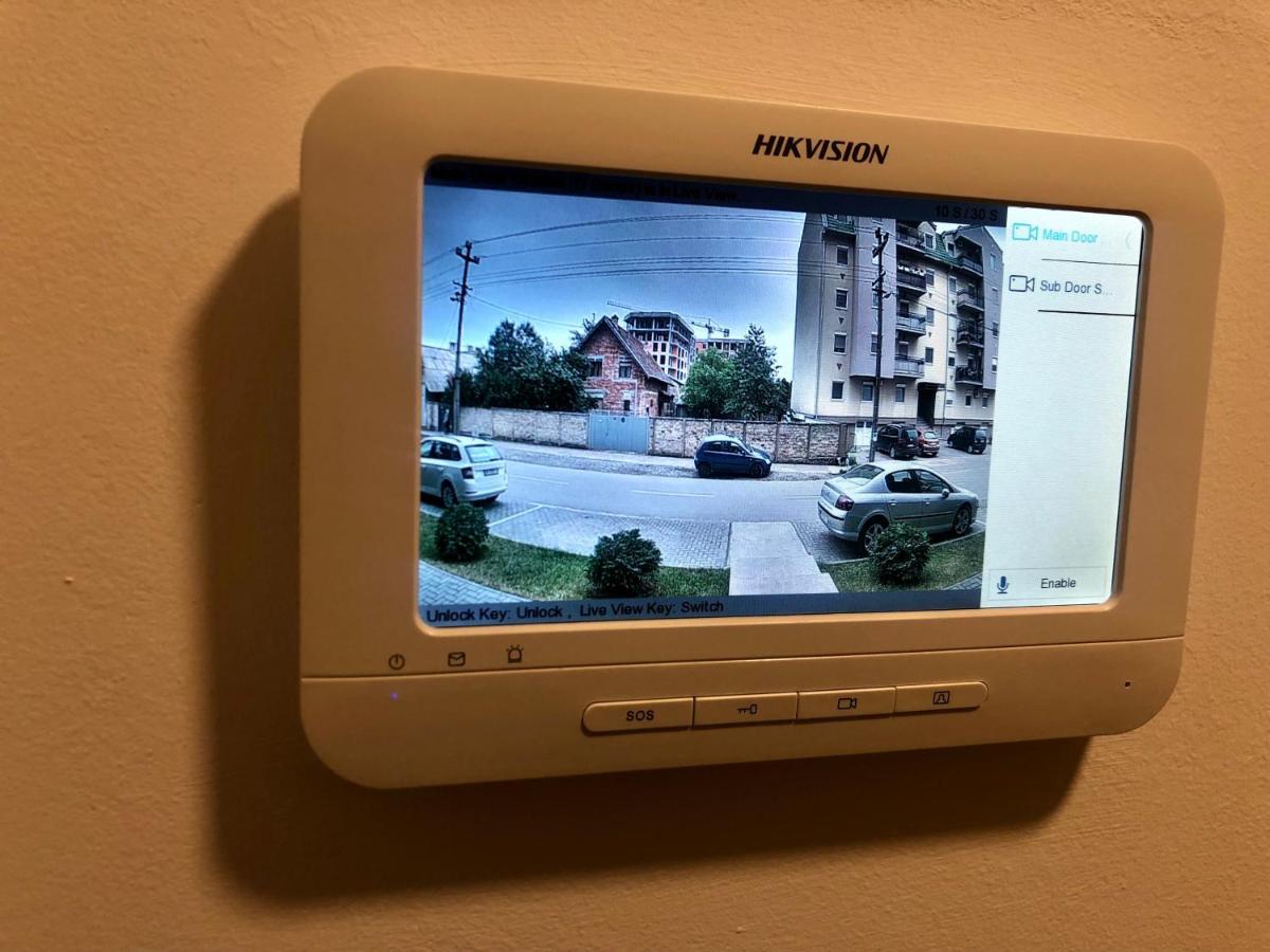 Apartments Biro Суботица Екстериор снимка